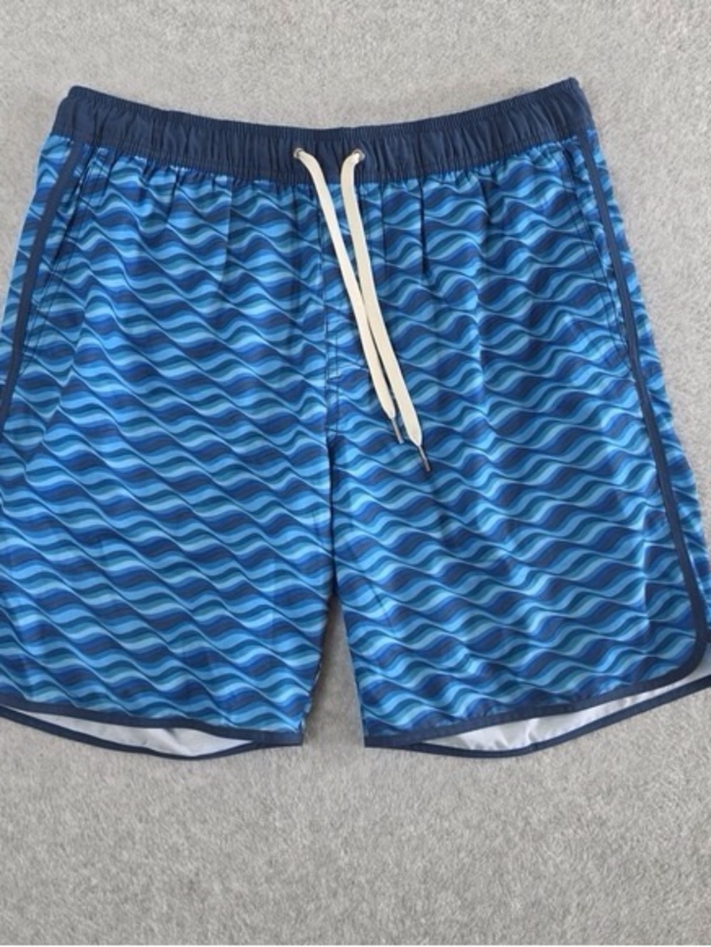 Men's Blue Wave Pattern Swim Trunks with Drawstring